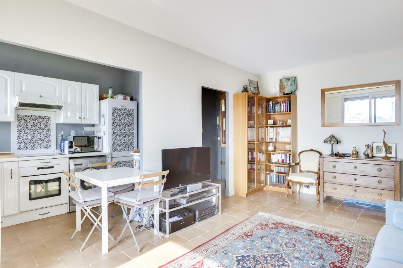 Charming Apartment With Terrace By Weekome Paris Eksteriør billede